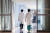 서울 시내 한 대학병원에서 의료진이 발걸음을 옮기고 있다. 위 사진은 기사 내용과 무관. 뉴스1
