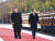 지난 2019년 11월 6일 중국을 방문한 에마뉘엘 마크롱(오른쪽) 프랑스 대통령과 시진핑(왼쪽) 중국 국가주석이 환영의식에서 의장대를 사열하고 있다. 신화=연합뉴스