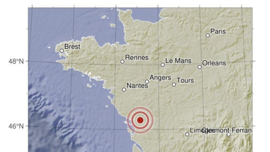 [속보] "프랑스 서부서 규모 4.8 지진 발생"