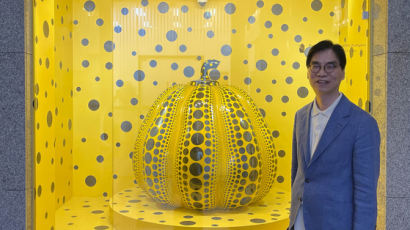 쿠사마의 노란호박, 이건용 그림…미술관이 된 병원