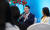 윤석열 대통령이 22일 하노이 국가대학교 별관에서 열린 베트남 한국어 학습자와 대화에서 학생들에게 격려의 말을 하고 있다. 연합뉴스
