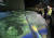 6·25전쟁 72주년을 하루 앞둔 24일 오전 경기 오산시 유엔군초전기념관으로 현장학습을 나온 아이들이 전시를 관람하고 있다. 뉴스1