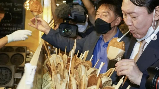 尹도 먹은 경주 '십원빵', 화폐 도용 이어 이번엔 원조 논란