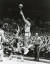 1960~70년대 미국 NBA 팀 뉴욕 닉스에서 활동했던 빌 브래들리(가운데)의 모습. 사진 빌 브래들리 홈페이지 