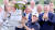 인뤄닝이 26일(한국시간) 미국 뉴저지주 발투스롤 골프장에서 끝난 여자 PGA 챔피언십 우승 트로피를 들고 있다. [AFP=연합뉴스]