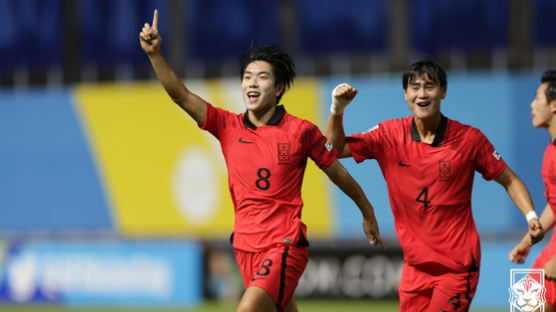일본! 다시 붙자…U-17축구대표팀, 우즈베크 꺾고 아시안컵 결승행