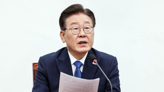 尹 '반국가세력' 발언에…이재명 "과거 잊은 심각한 자기 부정" 