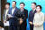 국민의힘 국토위 소속 의원들과 원희룡 국토교통부 장관(가운데)이 6일 국회 소통관에서 ‘서울~양평 고속도로 사업 전면 백지화’ 관련 질문을 받고 있다. [뉴스1]