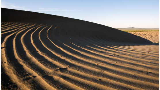 [조용철의 마음풍경] 몽골의 사막, 바람의 흔적