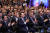폴란드를 공식 방문 중인 윤석열 대통령과 안제이 두다 폴란드 대통령이 14일(현지시간) 바르샤바 한 호텔에서 열린 한·폴란드 비즈니스 포럼에 참석해 박수를 치고 있다. 연합뉴스