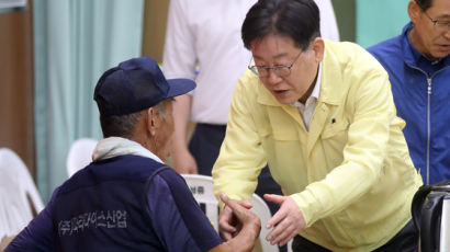 수해 현장 달려간 이재명…野, 양평고속道 의혹 질의도 연기