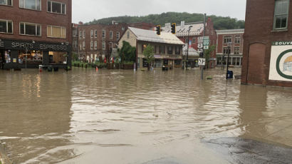 "44년 만에 처음봐" 미국도 '이상기후' 홍수...5명 사망·2명 실종