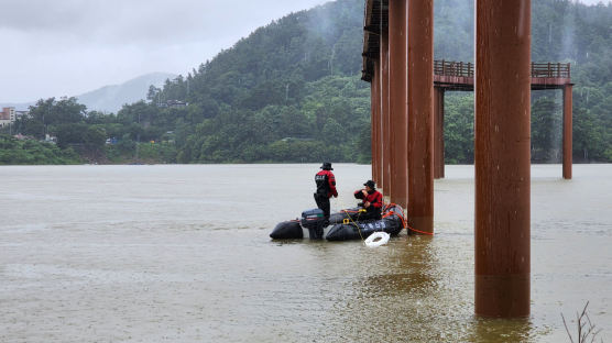 폭우에도 "수영 할래"…호수 뛰어든 50대, 끝내 숨진 채 발견
