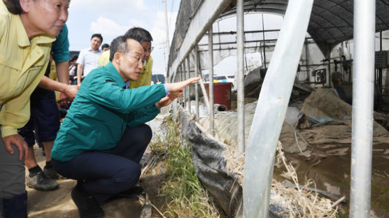 수해지역 찾은 추경호 "가용재원 총동원해 복구"…국세청도 납세자 지원