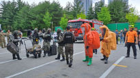 “천안 국제우편물서 가스 나와” 소동…경찰 "가스·폭발물 없어"