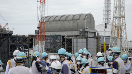 오염수 방류 준비 끝낸 일본 “이상 때 차단할 장치 2종 설치”