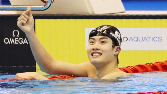 한국 수영의 새 역사…황선우·이호준, 사상 최초 세계선수권 결선 동반 진출 