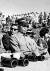 1961년 9월 15일 강화도에서 해병대 훈련을 참관하는 박정희 최고회의 의장(오른쪽). 바로 뒤는 김종필 중정부장. 중앙포토