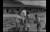26일 한국영상자료원은 한국전쟁 직후 재건사업의 모습을 담은 기록영상을 공개했다. 사진은 1953년 7월 27일 촬영된 영상 스틸본으로 국어책을 이송하는 교사와 어린이의 모습. [사진 한국영상자료원]