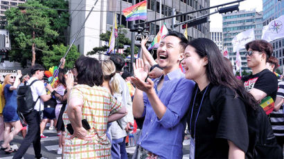 "난 하나님 믿는 동성애자"…韓 국적 버리고 미군 입대한 까닭 