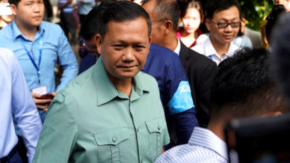 캄보디아 국왕, 훈 마넷 총리 공식 지명