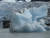 빙하가 녹으면서 작은 조각으로 갈라져나가고 있다. 지난 6월 8일 알래스카 주노 멘던홀 호수의 모습이다. AP=연합뉴스