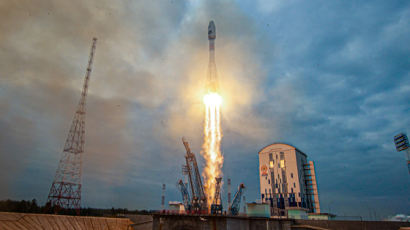 “러시아 달 착륙선, 달 궤도 진입…시스템 정상 작동”