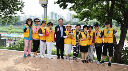 금천구 자원봉사자, 여름철 어린이 물놀이장 안전지킴이로 활약