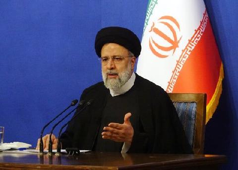 이란 대통령 “회수된 동결자금, 국내 생산 촉진에 쓰일 것”