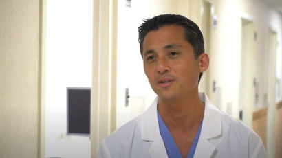 하와이 하나뿐인 화상전문병원…80대 의사 밤낮없이 치료했다