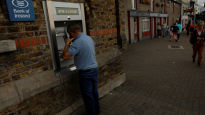 "빈 통장 넣어도 150만원"…소문난 ATM 앞 대기줄 늘어섰다