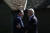  윤석열 대통령과 조 바이든 미국 대통령이 18일(현지시간) 미국 워싱턴DC 인근 대통령 별장인 캠프 데이비드에서 열린 한미 정상회담에 앞서 인사를 나누고 있다. 사진 대통령실