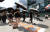 지난 17일 경기 성남시 카카오 판교아지트 앞 광장에서 열린 ‘무책임경영 규탄, 고용불안 해소를 위한 카카오 공동체 2차 행동의 모습. 뉴시스