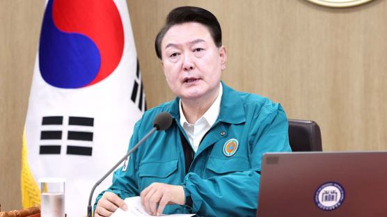 尹 "한미일 협력, 새 시대 열렸다…위험은 줄고 기회는 커져"