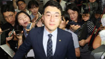 김남국 '불출마 선언'에 동정론…의원 제명안 1주일 미룬 野