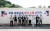 지난 2일 경남 하동군의 농업회사법인 '복을 만드는 사람들'(복만사)에서 지역 농산물로 만든 냉동 김밥을 영국 수출하기 위해 선적하는 모습. 사진 경남 하동군