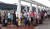23일 인천항 국제여객터미널에 입국한 중국인 단체관광객이 버스로 이동하고 있다. 이들은 전날 스다오에서 출발한 화동페리로 입항했다. [연합뉴스]