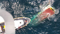 통영 홍도 인근 해상서 어선 침수…승선원 전원 구조