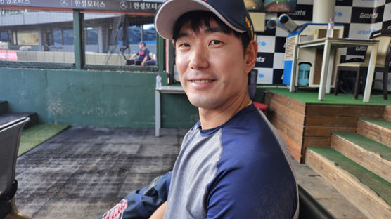 아직은 야구가 더 하고픈 ‘데뷔 20년차’ 야전사령관 김재호