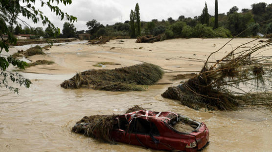 9월에도 유럽 기상 이변… 스페인 폭우로 4명 사망, 프랑스는 40도 육박