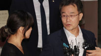 석방된 김만배, 허위 인터뷰 부인…"尹, 그런 위치 아니었다"