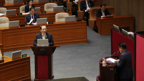 여야, 경제위기도 네탓공방…한덕수 “文정부, 방만한 재정운용”