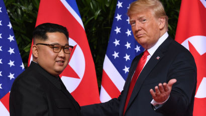 트럼프 "김정은, 터프하고 똑똑…오직 핵무기 모으는 것 사랑했다"