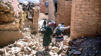 한순간 무너진 모로코 '천년 고도'…"지진 또 올라" 광장서 떤다
