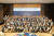 7일 중국 상하이 힐튼호텔에서 개최된 ‘한양대학교 유학생 동문회(화동) 창립총회’에 참석한 한양대 중국인 유학생 동문 및 대학 관계자들이 기념사진을 촬영하고 있다.