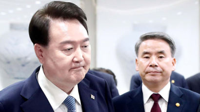 채 상병 수사·홍범도 흉상 논란…이종섭 국방장관, 결국 사의 표명