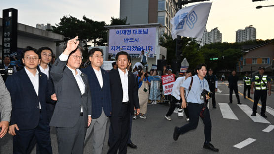 "저들 아가리에 이재명 내줄 수 없다"…친명계, 체포안 부결론 결집