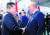 김정은 북한 국무위원장(왼쪽)과 블라디미르 푸틴 러시아 대통령이 13일(현지시간) 러시아 극동 보스토치니 우주기지에서 악수를 나누고 있다. AP=연합뉴스