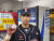 15일 광주 KIA 타이거즈전에서 사이클링 히트를 달성한 뒤 기념구를 받은 두산 강승호. 광주=김효경 기자