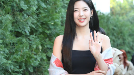 있지(ITZY) 리아, 건강상 이유로 활동중단…팬들에 자필 편지